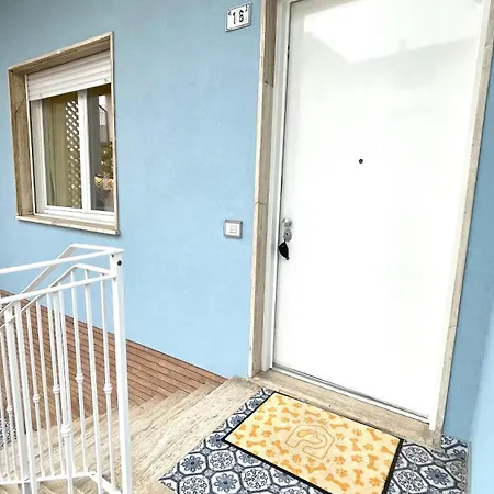 Petlyapartments #golden Daire *