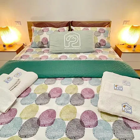 Petlyapartments #golden * בלריה-איגאה מרינה